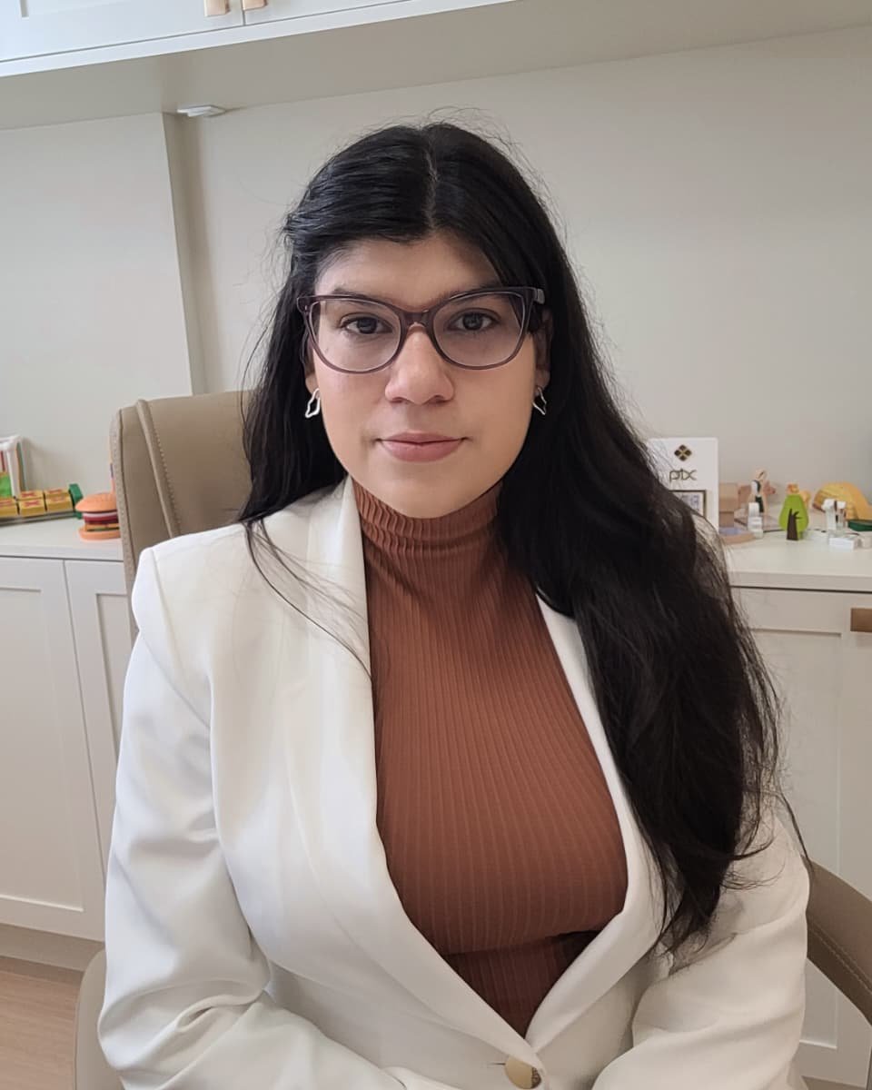 Débora Medeiros Dantas, neuropsicóloga e psicopedagoga em Curitiba
